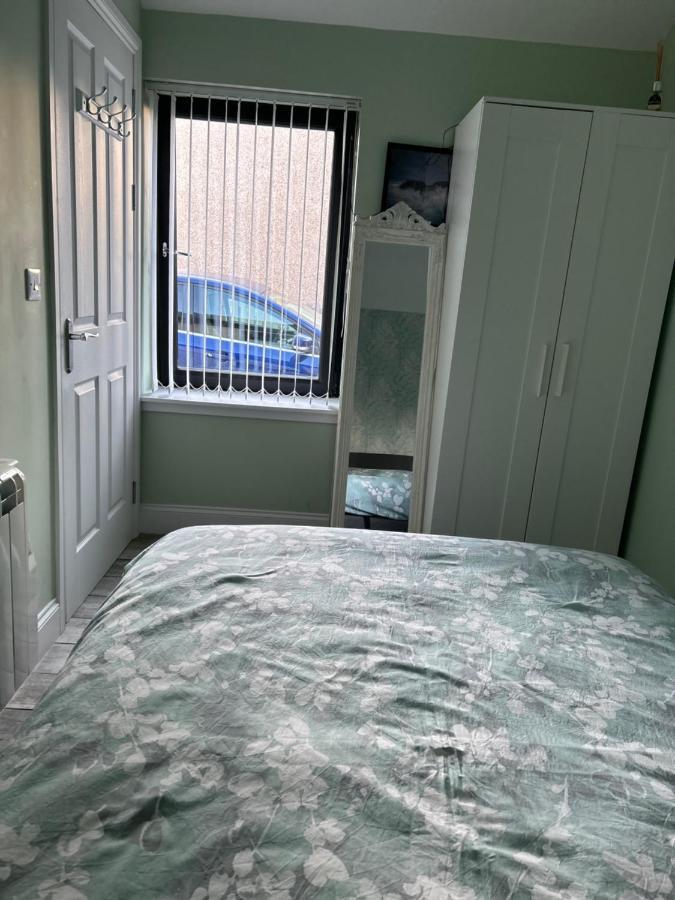 44 Inaclete Road Apartment Stornoway  Bagian luar foto